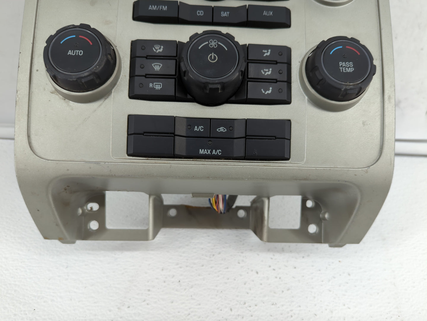 Mercury Mariner Radio Control Panel - Oemusedautoparts1.com