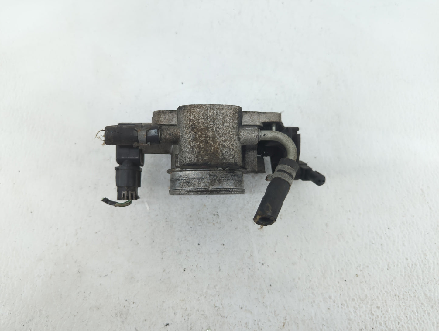 2005-2008 Mercury Mariner Throttle Body P/N:5L8E-AF F5RF-98989 Fits Fits 2005 2006 2007 2008 OEM Used Auto Parts - Oemusedau