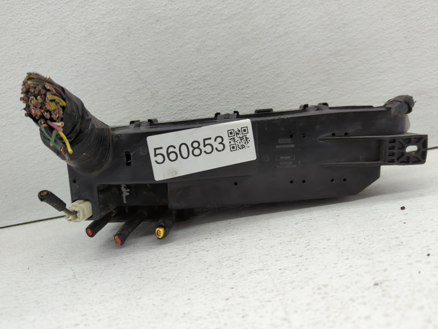 2008 Mercury Mariner Fusebox Fuse Box Panel Relay Module Fits OEM Used Auto Parts - Oemusedautoparts1.com