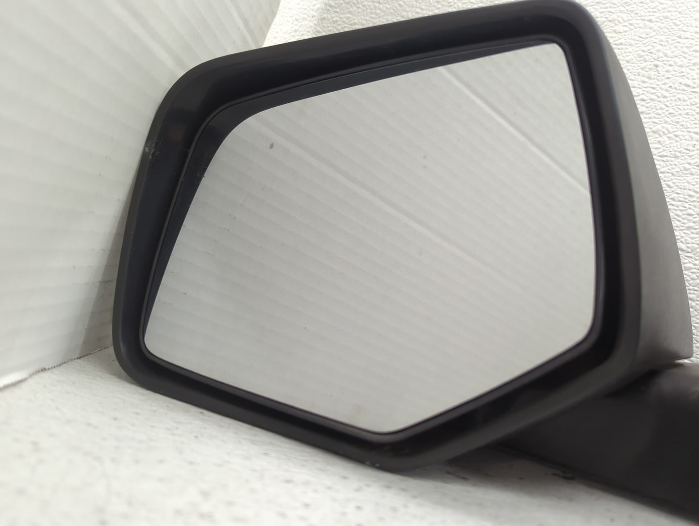 2008-2009 Mercury Mariner Driver Side View Mirror - Left Door Mirror OEM Used - Oemusedautoparts1.com