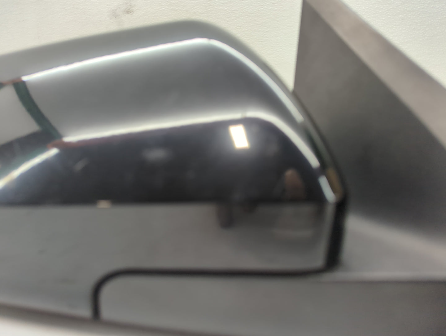 2008-2009 Mercury Mariner Passenger Side View Mirror - Right Door Mirror OEM Used - Oemusedautoparts1.com