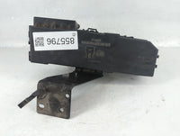 2008 Mercury Mariner Fusebox Fuse Box Panel Relay Module P/N:8M64 14A254 AB Fits OEM Used Auto Parts - Oemusedautoparts1.com