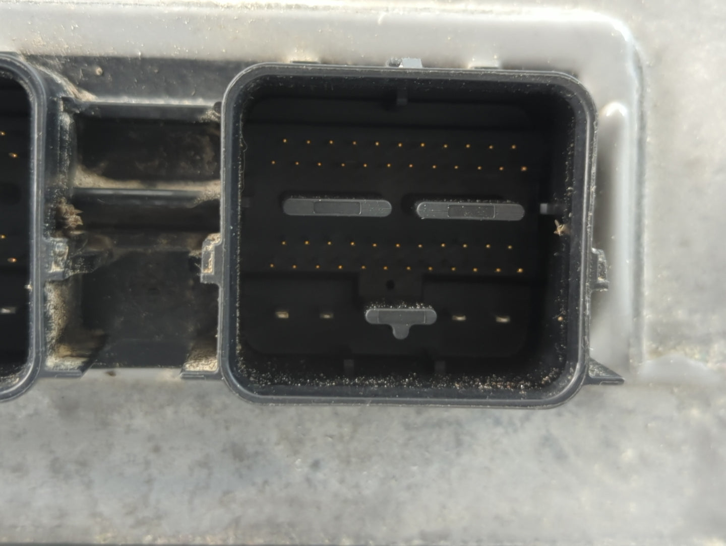 2008 Mercury Mariner PCM Engine Control Computer ECU ECM PCU OEM P/N:8L8A-12A650-ALB Fits Fits 2009 OEM Used Auto Parts - Oe