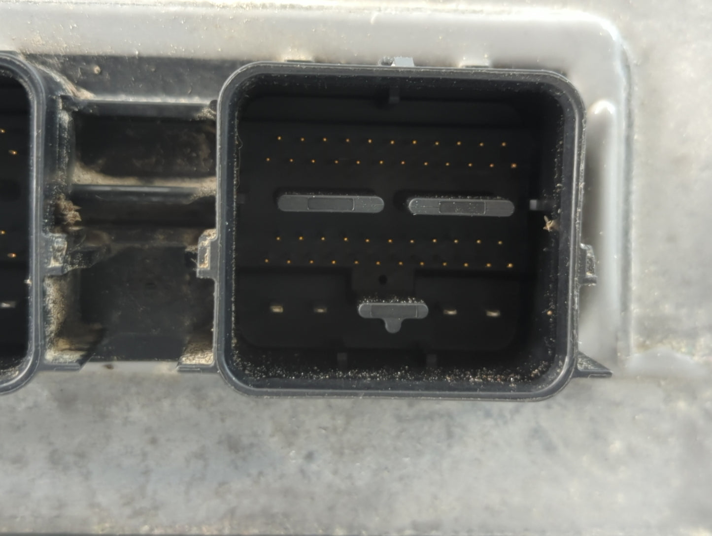2008 Mercury Mariner PCM Engine Control Computer ECU ECM PCU OEM P/N:8L8A-12A650-ALB Fits Fits 2009 OEM Used Auto Parts - Oe