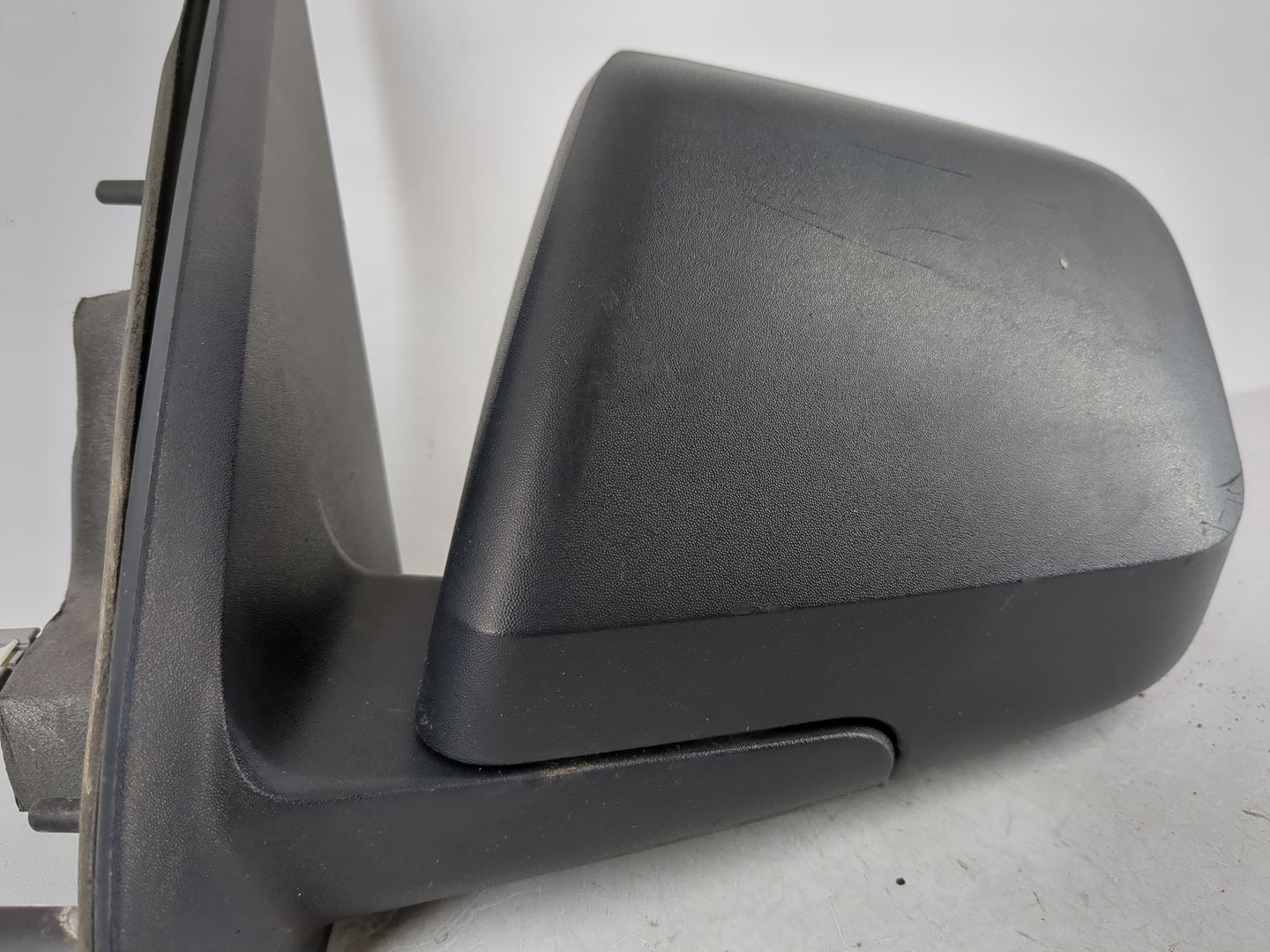 2008-2009 Mercury Mariner Passenger Right Side View Manual Door Mirror - Oemusedautoparts1.com