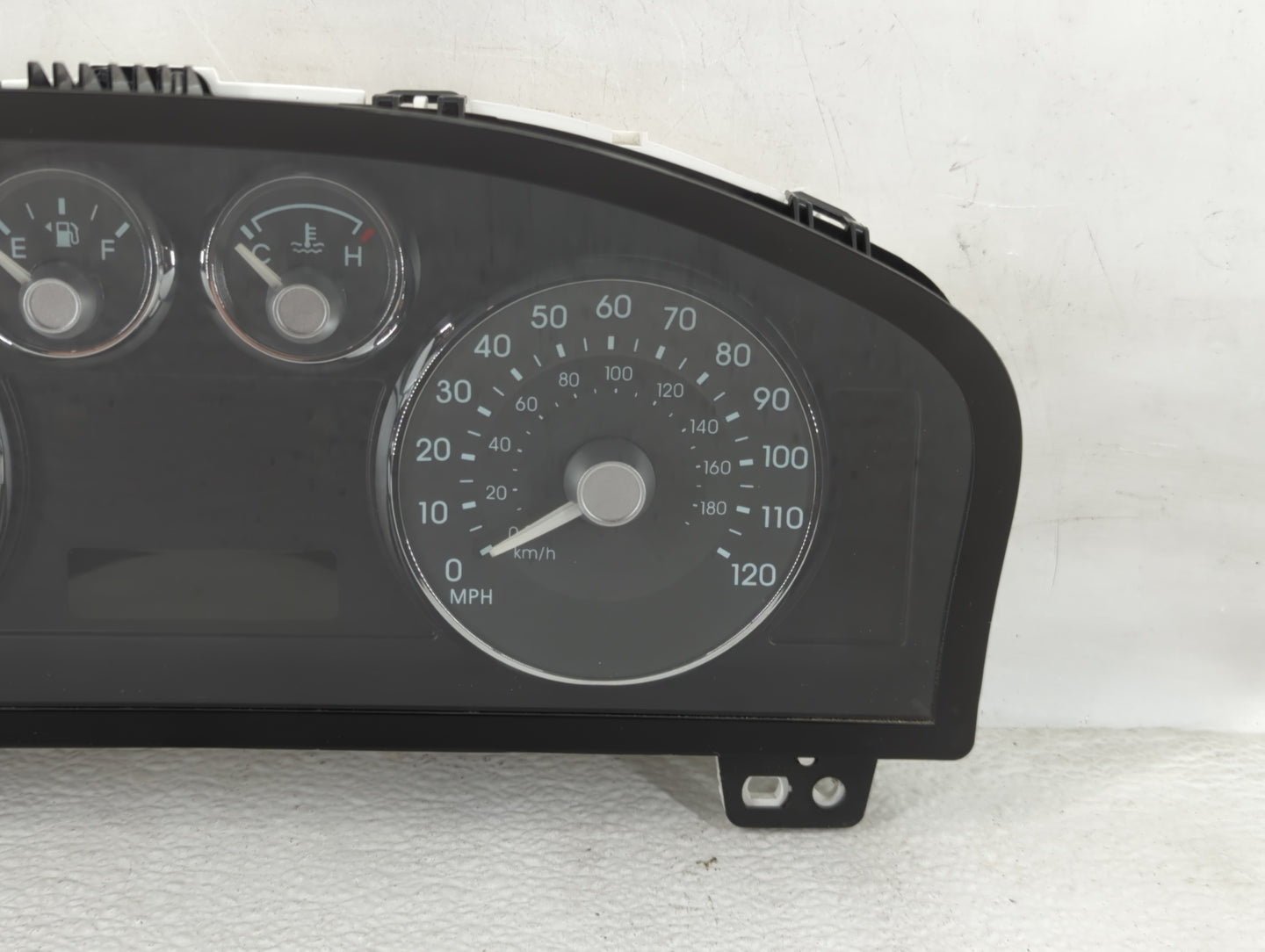 2008-2009 Mercury Milan Instrument Cluster Speedometer Gauges P/N:8E5T-10849-FD Fits Fits 2008 2009 OEM Used Auto Parts - Oe