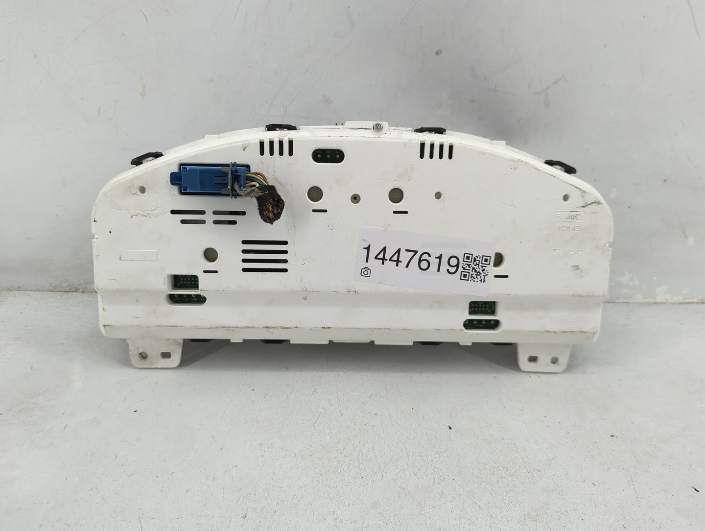 2008-2009 Mercury Milan Instrument Cluster Speedometer Gauges P/N:8E5T-10849-FD MX157540-2052 Fits Fits 2008 2009 OEM Used A