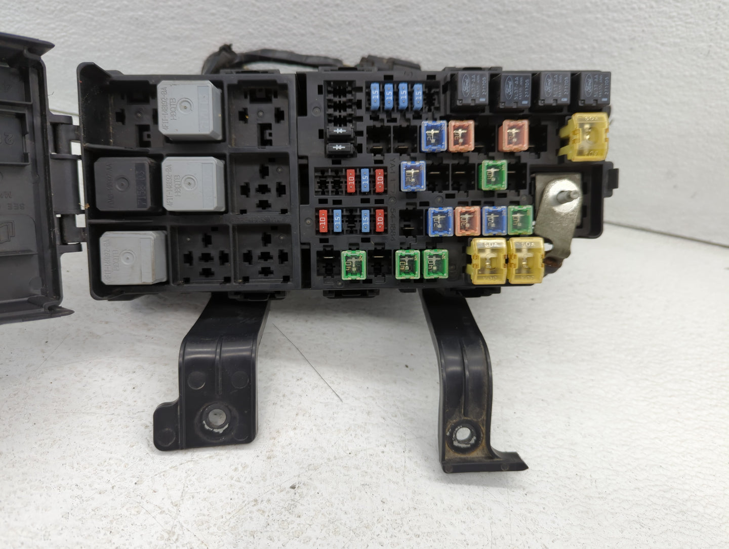 2006-2009 Mercury Milan Fusebox Fuse Box Panel Relay Module P/N:8E5T-14290-A Fits Fits 2006 2007 2008 2009 OEM Used Auto Par