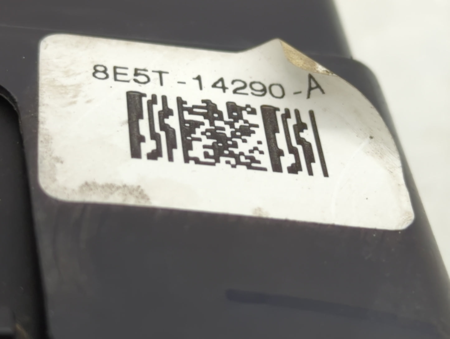 2006-2009 Mercury Milan Fusebox Fuse Box Panel Relay Module P/N:8E5T-14290-A Fits Fits 2006 2007 2008 2009 OEM Used Auto Par