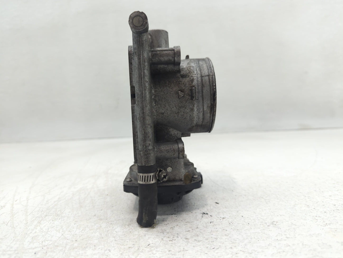 2006-2009 Mercury Milan Throttle Body P/N:093001950 Fits Fits 2006 2007 2008 2009 OEM Used Auto Parts - Oemusedautoparts1.co