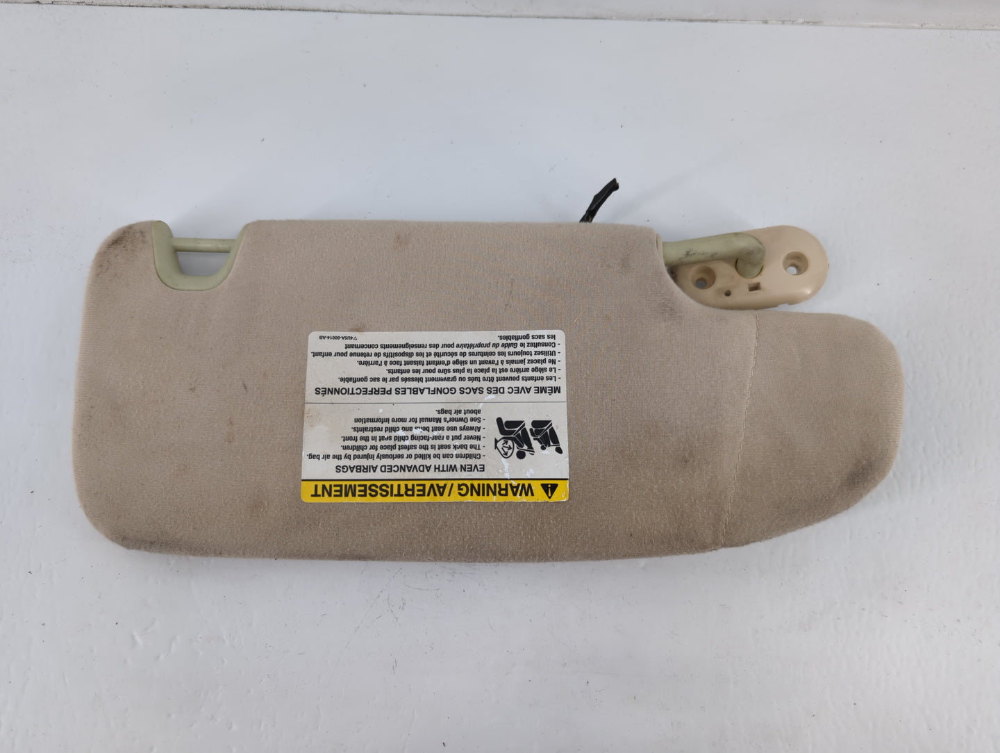 2006-2009 Mercury Milan Sun Visor Shade Replacement Passenger Right Mirror Fits Fits 2006 2007 2008 2009 OEM Used Auto Parts