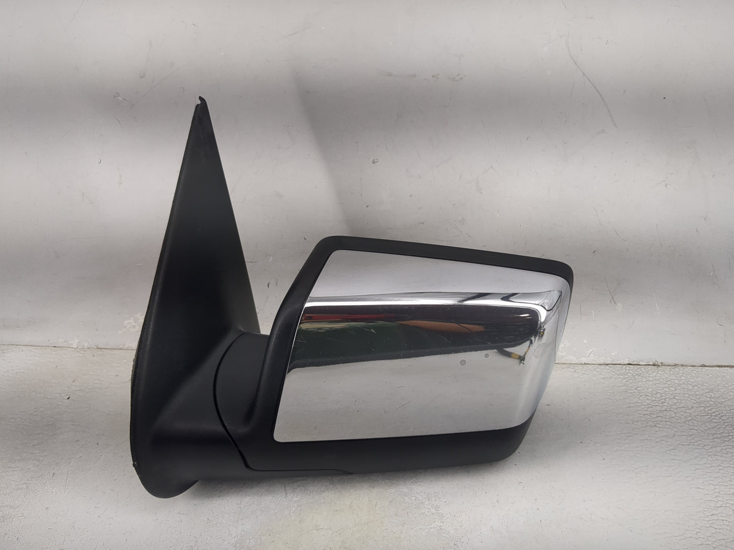 2008-2010 Mercury Mountaineer Driver Side View Mirror - Left Door Mirror OEM Used - Oemusedautoparts1.com