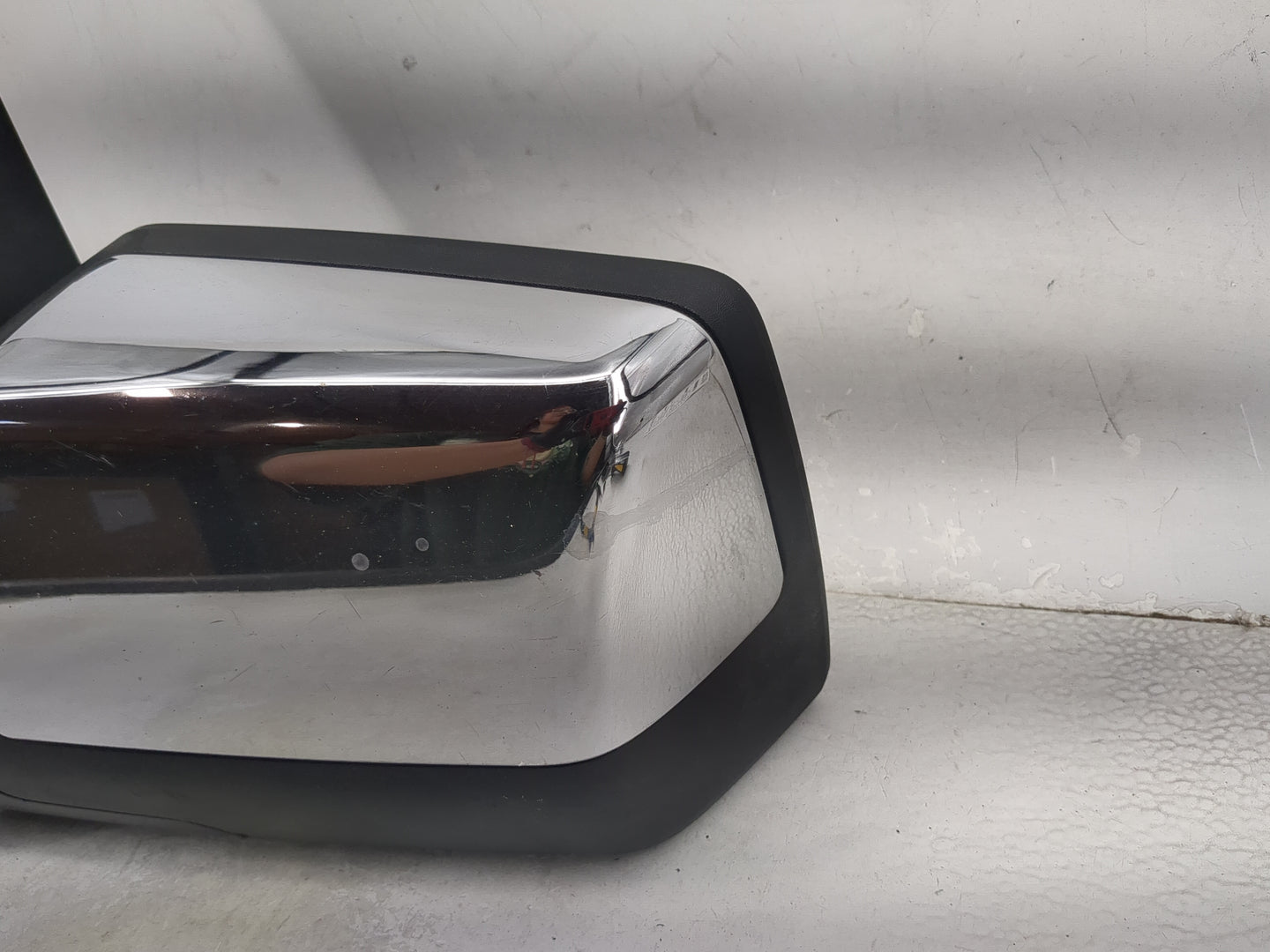 2008-2010 Mercury Mountaineer Driver Side View Mirror - Left Door Mirror OEM Used - Oemusedautoparts1.com