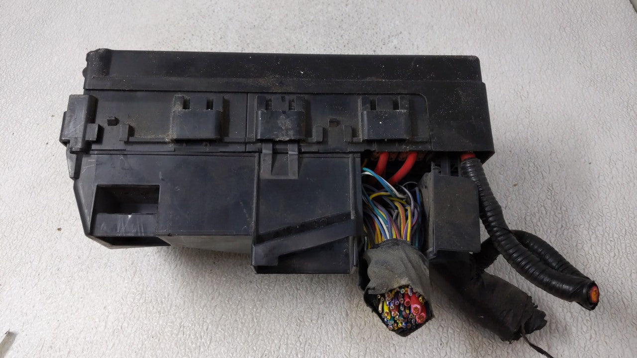 2008-2009 Mercury Sable Fusebox Fuse Box Panel Relay Module P/N:54-8799-30 8G1T-14A003-AC Fits Fits 2008 2009 OEM Used Auto 