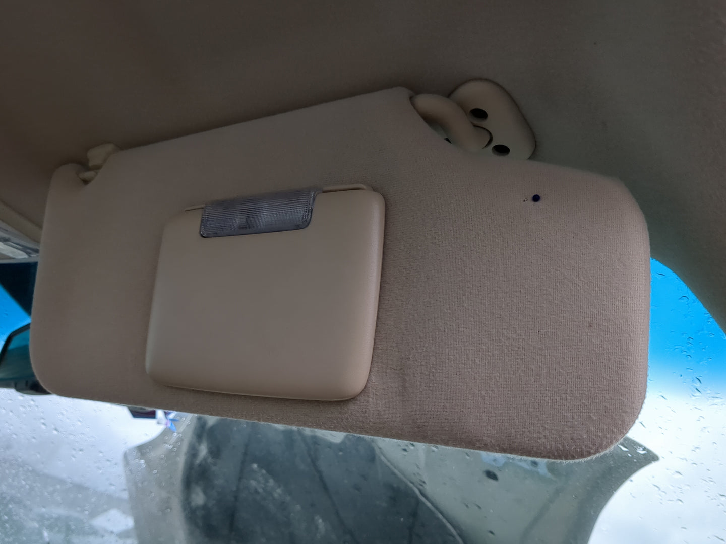 2008-2009 Mercury Sable Sun Visor Shade Replacement Passenger Right Mirror Fits Fits 2008 2009 OEM Used Auto Parts - Oemused