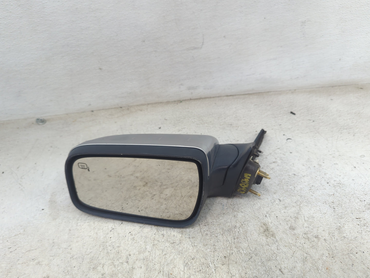 2008-2009 Mercury Sable Driver Side View Mirror - Left Door Mirror OEM Used - Oemusedautoparts1.com