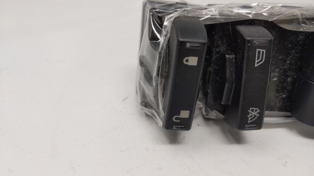 2008-2009 Mercury Sable Master Power Window Switch Replacement Driver Side Left Fits Fits 2005 2006 2007 2008 2009 OEM Used 
