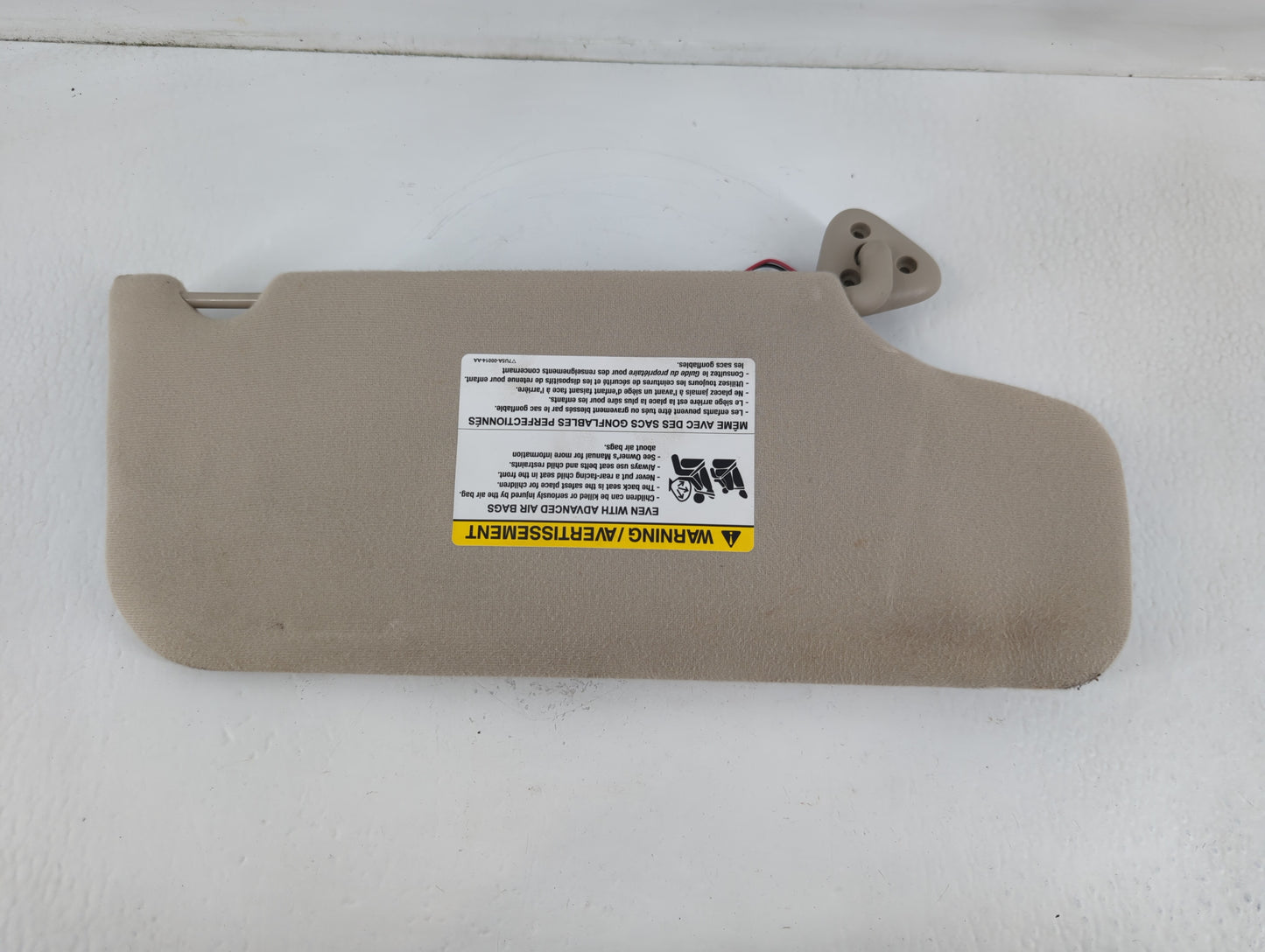 2008-2009 Mercury Sable Sun Visor Shade Replacement Driver Left Mirror Fits Fits 2008 2009 OEM Used Auto Parts - Oemusedauto