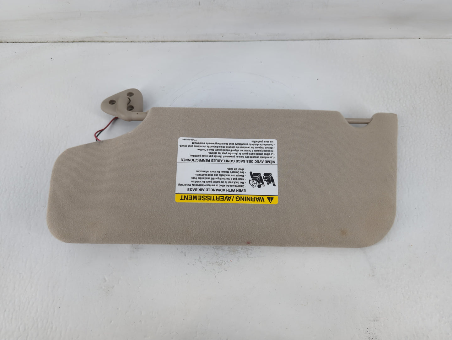 2008-2009 Mercury Sable Sun Visor Shade Replacement Passenger Right Mirror Fits Fits 2008 2009 OEM Used Auto Parts - Oemused
