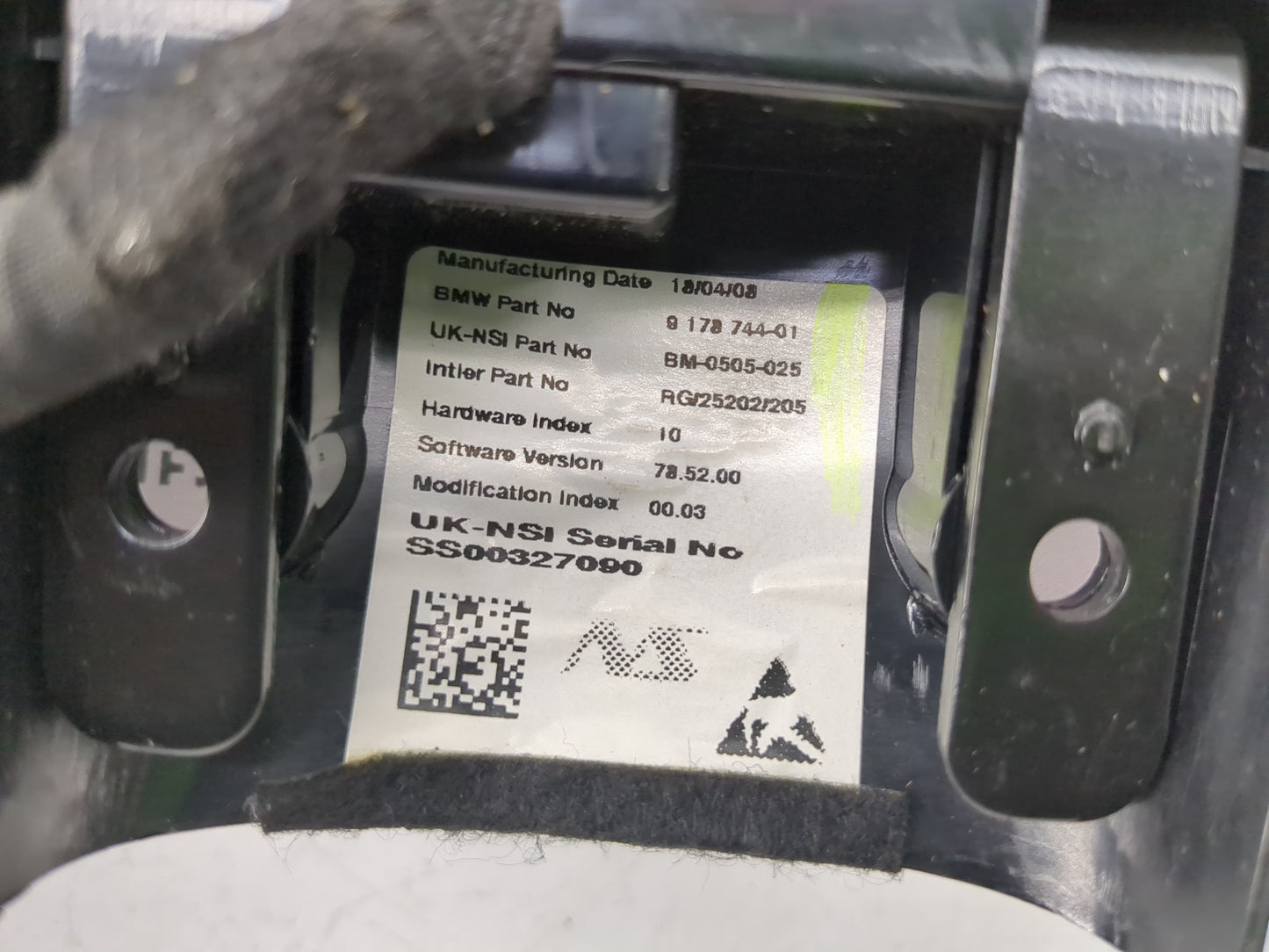 2008-2010 Mini Cooper Instrument Cluster Speedometer Gauges P/N:9 160 221 Fits Fits 2008 2009 2010 OEM Used Auto Parts - Oem