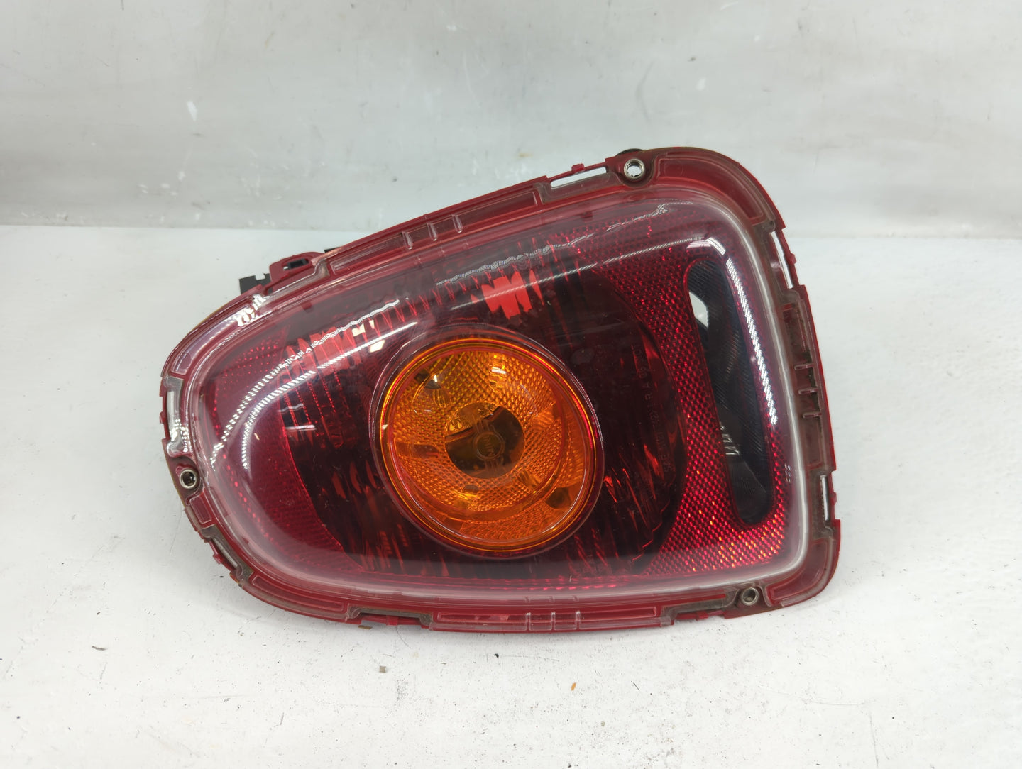 2008 Mini Cooper Tail Light Assembly Passenger Right OEM P/N:2757012 2757010 Fits OEM Used Auto Parts - Oemusedautoparts1.co