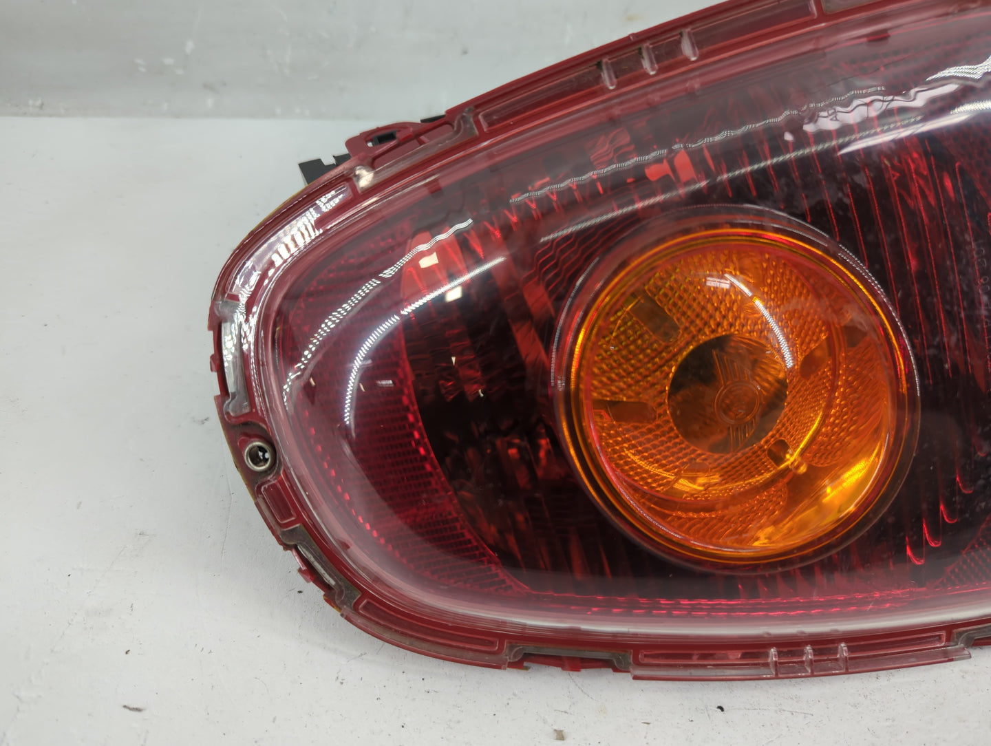 2008 Mini Cooper Tail Light Assembly Passenger Right OEM P/N:2757012 2757010 Fits OEM Used Auto Parts - Oemusedautoparts1.co