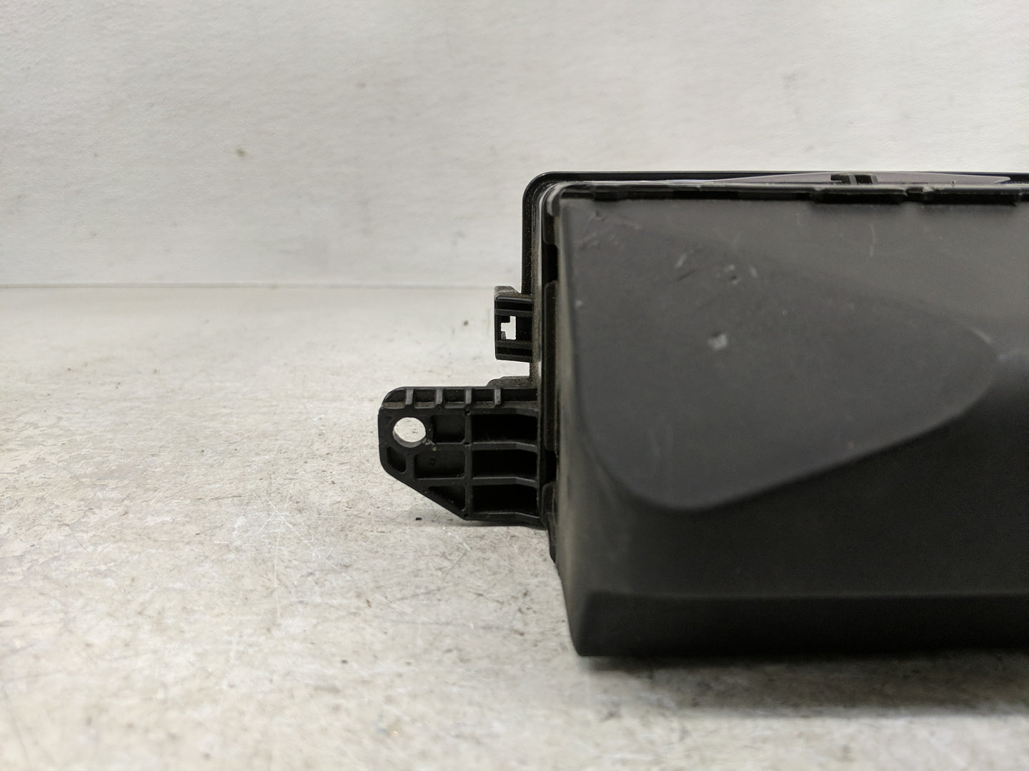 2008 Mini Cooper Fusebox Fuse Box Panel Relay Module P/N:3449504-02 Fits OEM Used Auto Parts - Oemusedautoparts1.com