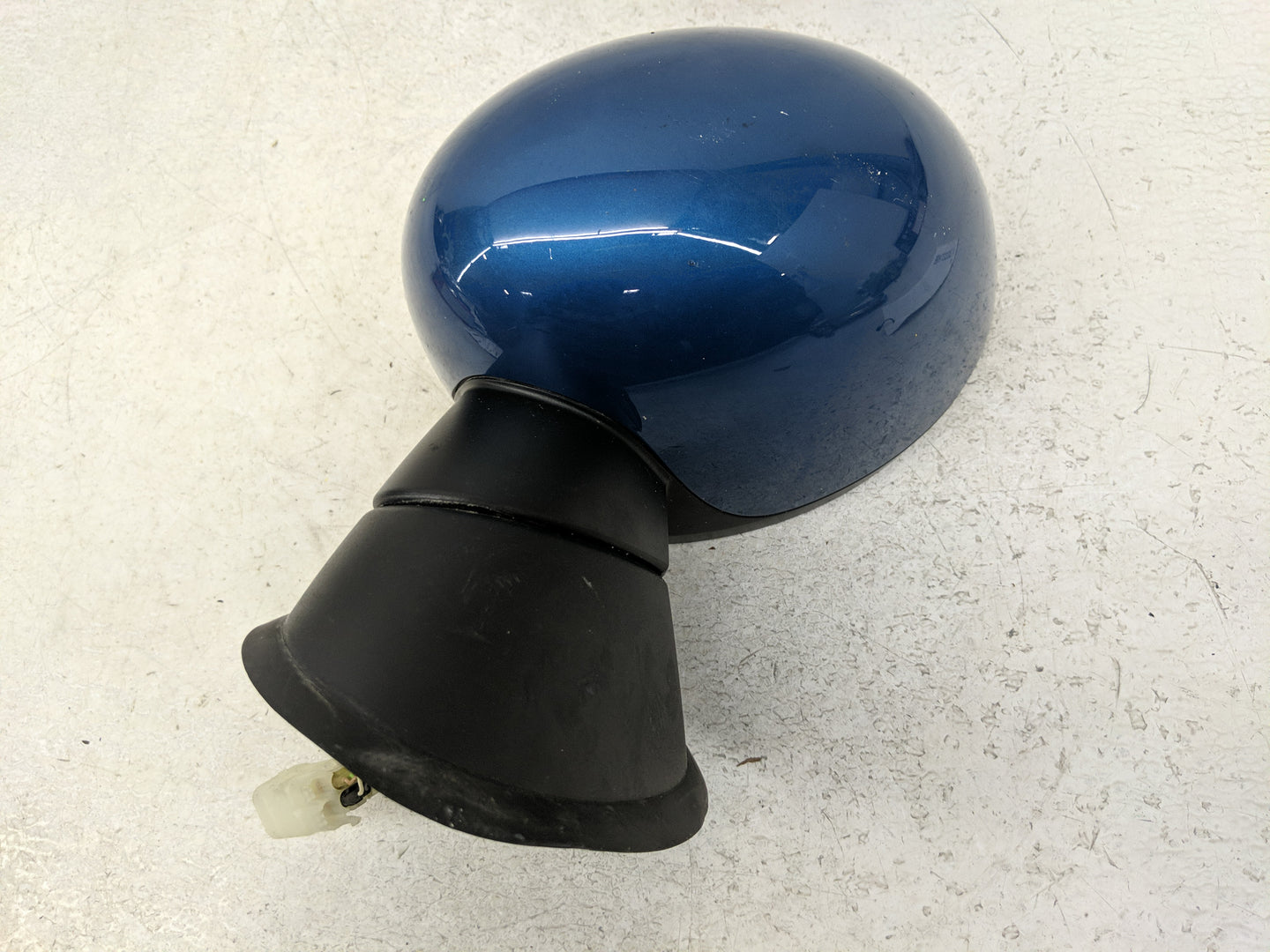 2008 Mini Cooper Driver Side View Mirror - Left Door Mirror OEM Used - Oemusedautoparts1.com