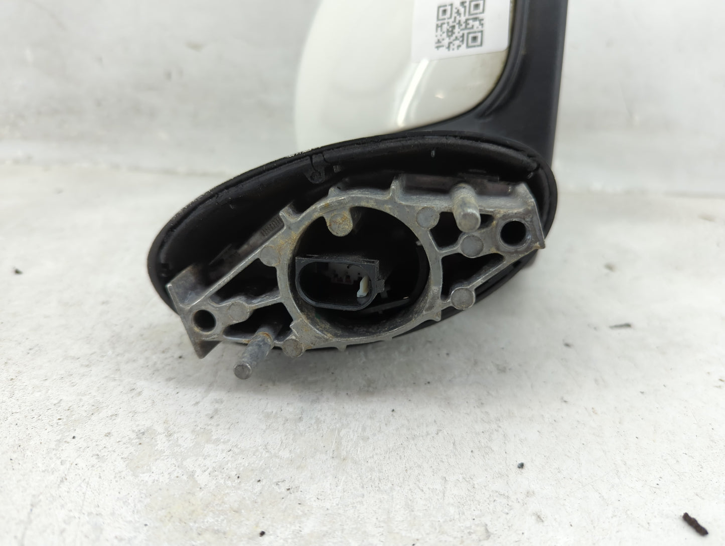 2008-2014 Mini Cooper Driver Side View Mirror - Left Door Mirror OEM Used - Oemusedautoparts1.com