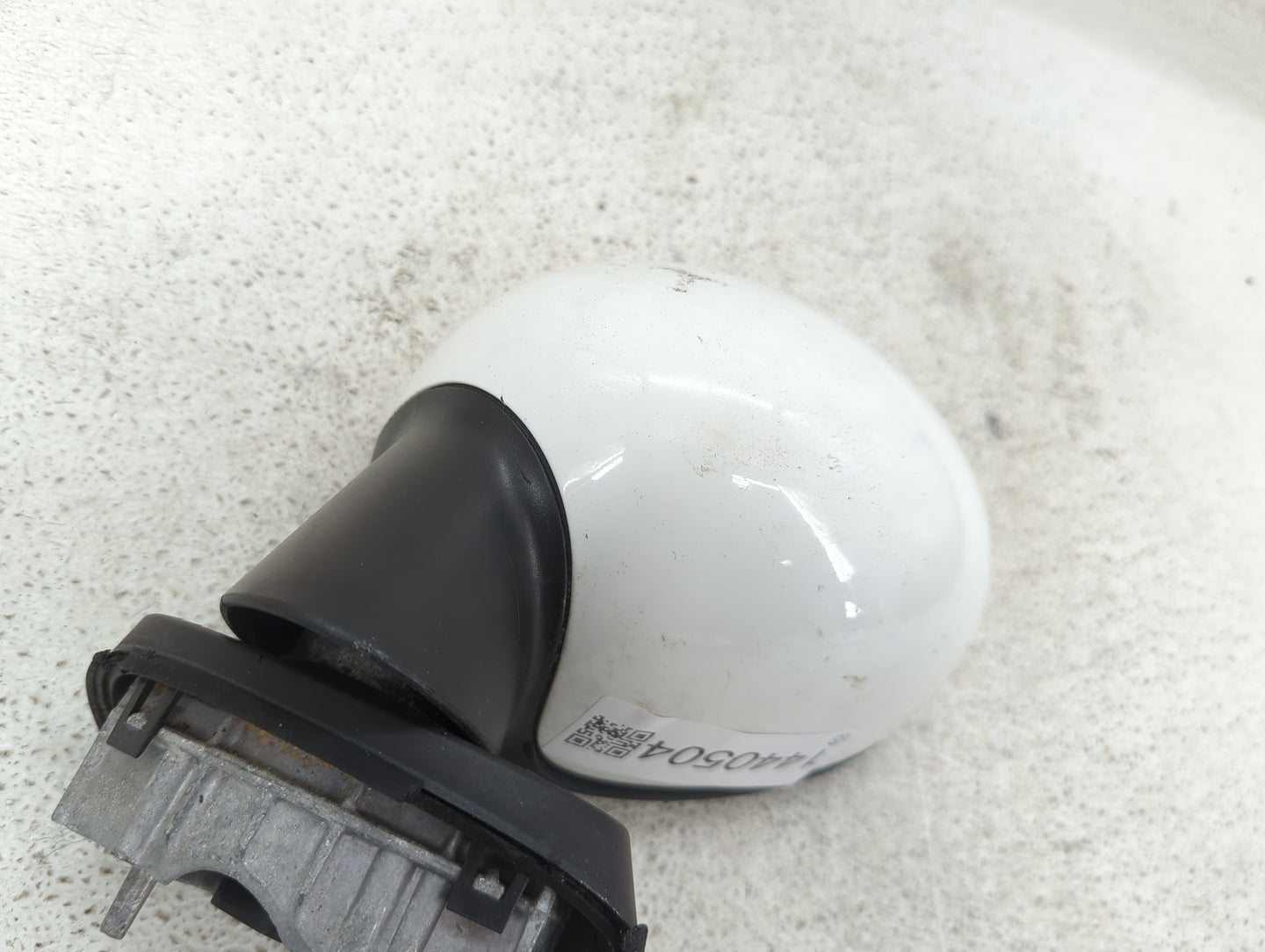 2008-2014 Mini Cooper Driver Side View Mirror - Left Door Mirror OEM Used - Oemusedautoparts1.com