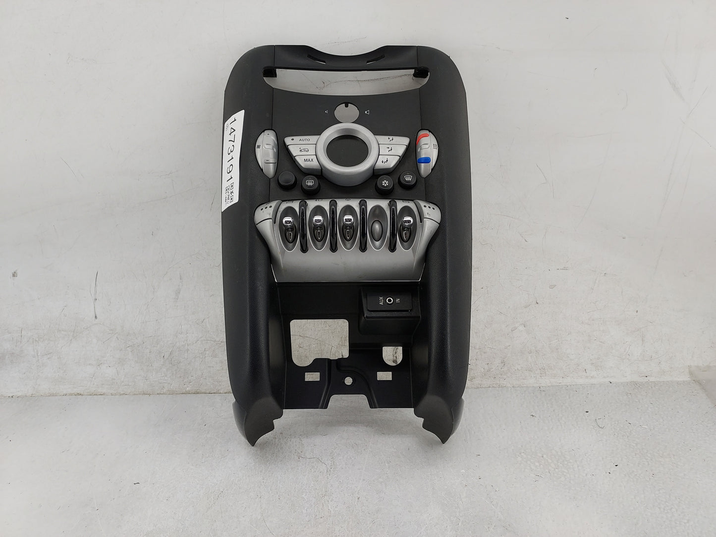 2008 Mini Cooper Radio Control Panel - Oemusedautoparts1.com