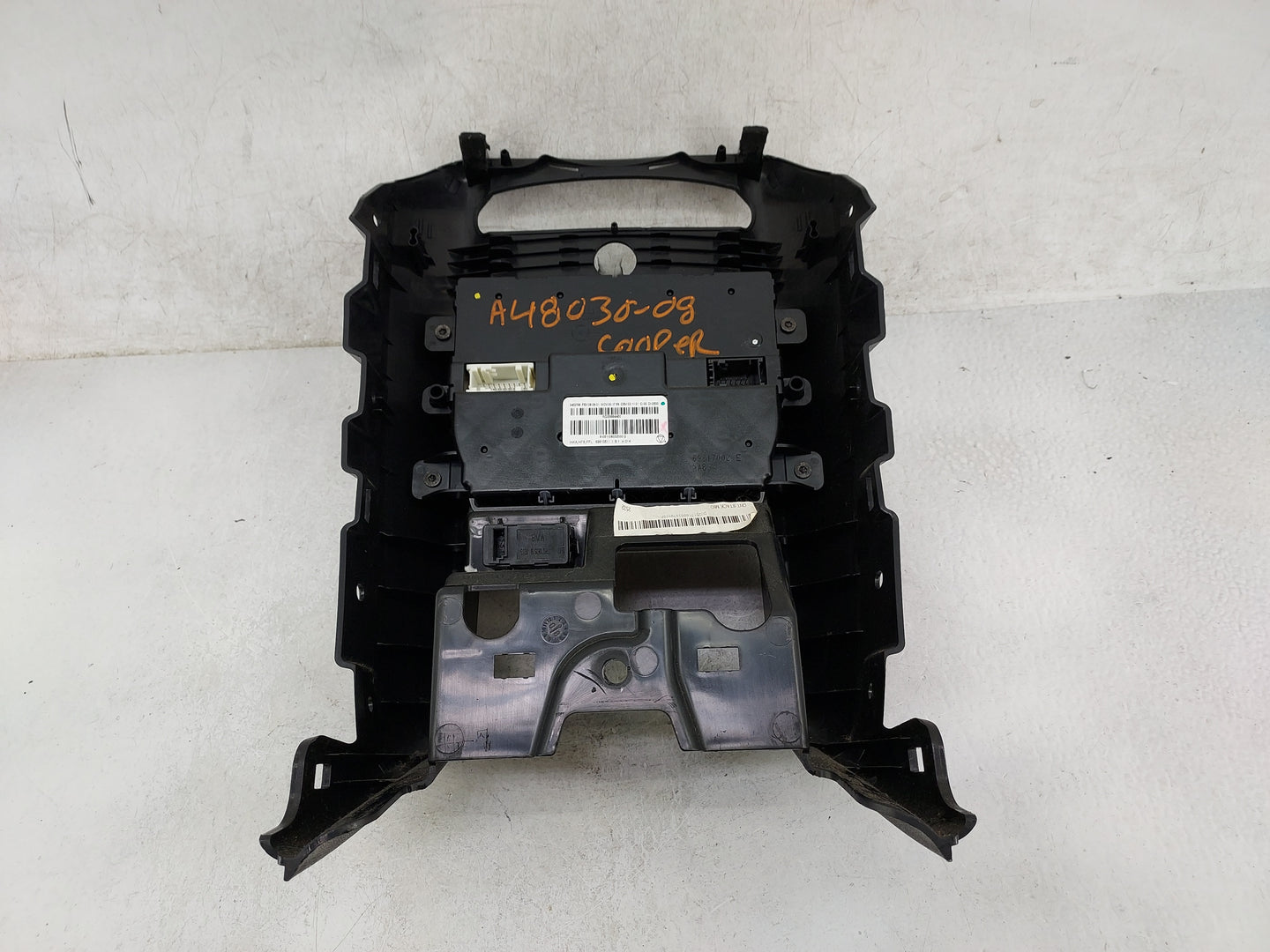 2008 Mini Cooper Radio Control Panel - Oemusedautoparts1.com