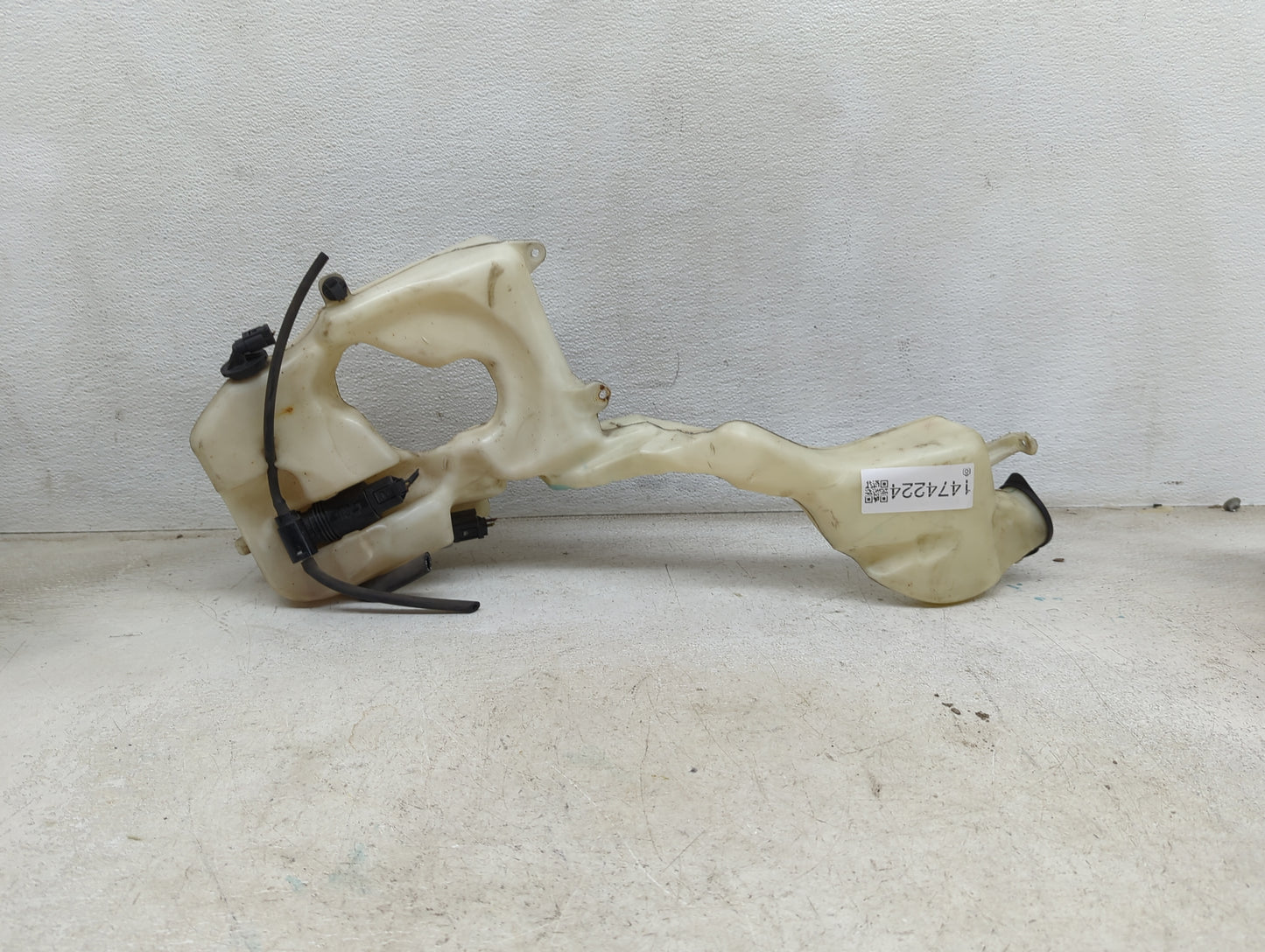 2008-2014 Mini Cooper Windshield Washer Fluid Reservoir Bottle Oem 1474224 - Oemusedautoparts1.com