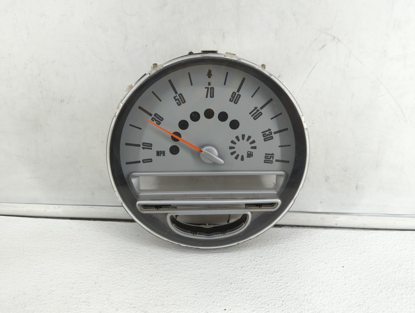 2008-2010 Mini Cooper Instrument Cluster Speedometer Gauges P/N:9 125 929 67379411, 9 232 433, BM-508-932 Fits Fits 2008 200