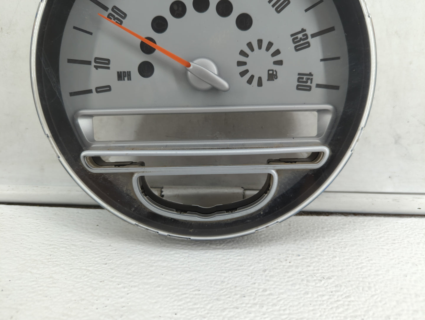 2008-2010 Mini Cooper Instrument Cluster Speedometer Gauges P/N:9 125 929 67379411, 9 232 433, BM-508-932 Fits Fits 2008 200