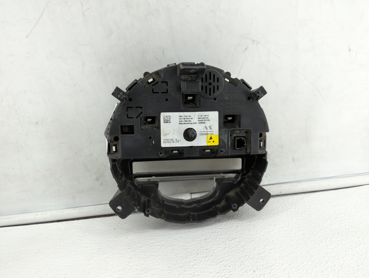 2008-2010 Mini Cooper Instrument Cluster Speedometer Gauges P/N:9 125 929 67379411, 9 232 433, BM-508-932 Fits Fits 2008 200
