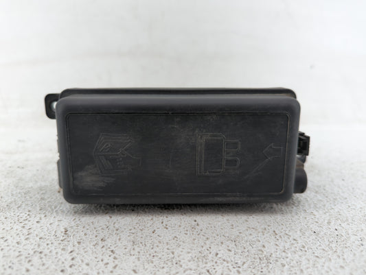 2008-2009 Mini Cooper Fusebox Fuse Box Panel Relay Module P/N:17236010 3449504 Fits Fits 2008 2009 OEM Used Auto Parts - Oem