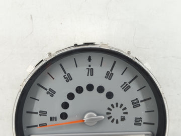 2008-2010 Mini Cooper Instrument Cluster Speedometer Gauges P/N:9 139 513 9 201 405, 9 178 744, 9 125 936 Fits Fits 2008 2009 2010 OEM Used Auto Parts
