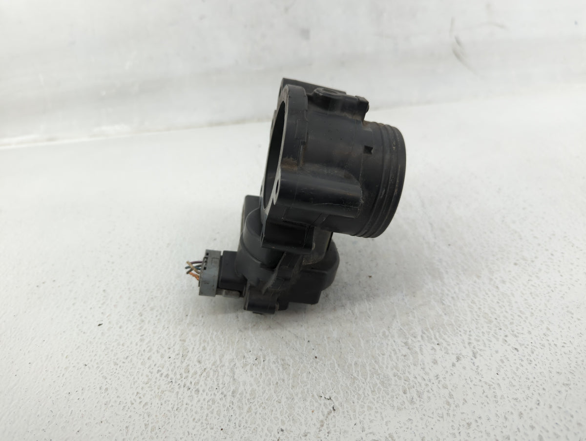 2007-2008 Mini Cooper Throttle Body P/N:757669780 7557222 Fits Fits 2007 2008 OEM Used Auto Parts - Oemusedautoparts1.com