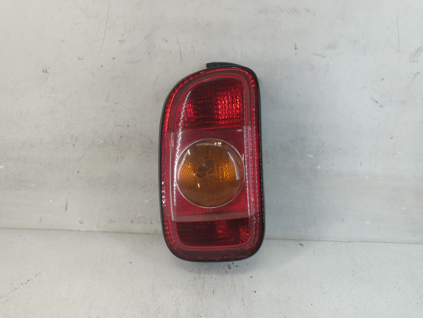 2008 Mini Cooper Tail Light Assembly Driver Left OEM P/N:2754529 Fits OEM Used Auto Parts - Oemusedautoparts1.com