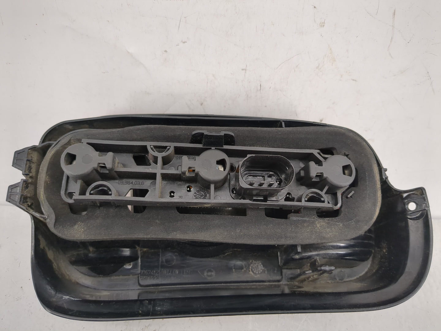 2008 Mini Cooper Clubman Tail Light Assembly Passenger Right OEM P/N:03.384.50 03.384.00, 7167412 Fits Fits 2009 2010 OEM Us