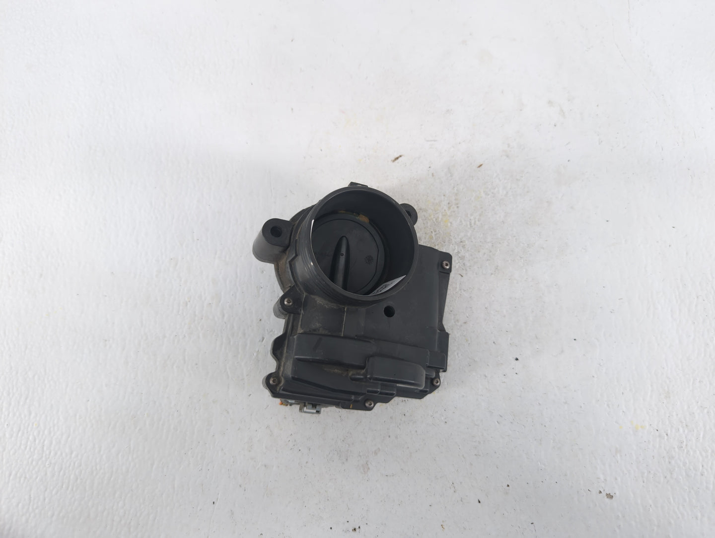 2008 Mini Cooper Clubman Throttle Body P/N:757669780-02 757669780-05 Fits Fits 2009 2010 2011 2012 2013 OEM Used Auto Parts 