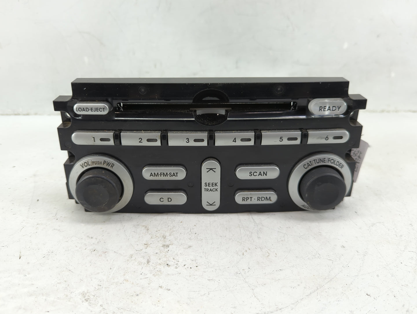 2007-2011 Mitsubishi Endeavor Radio Control Panel - Oemusedautoparts1.com