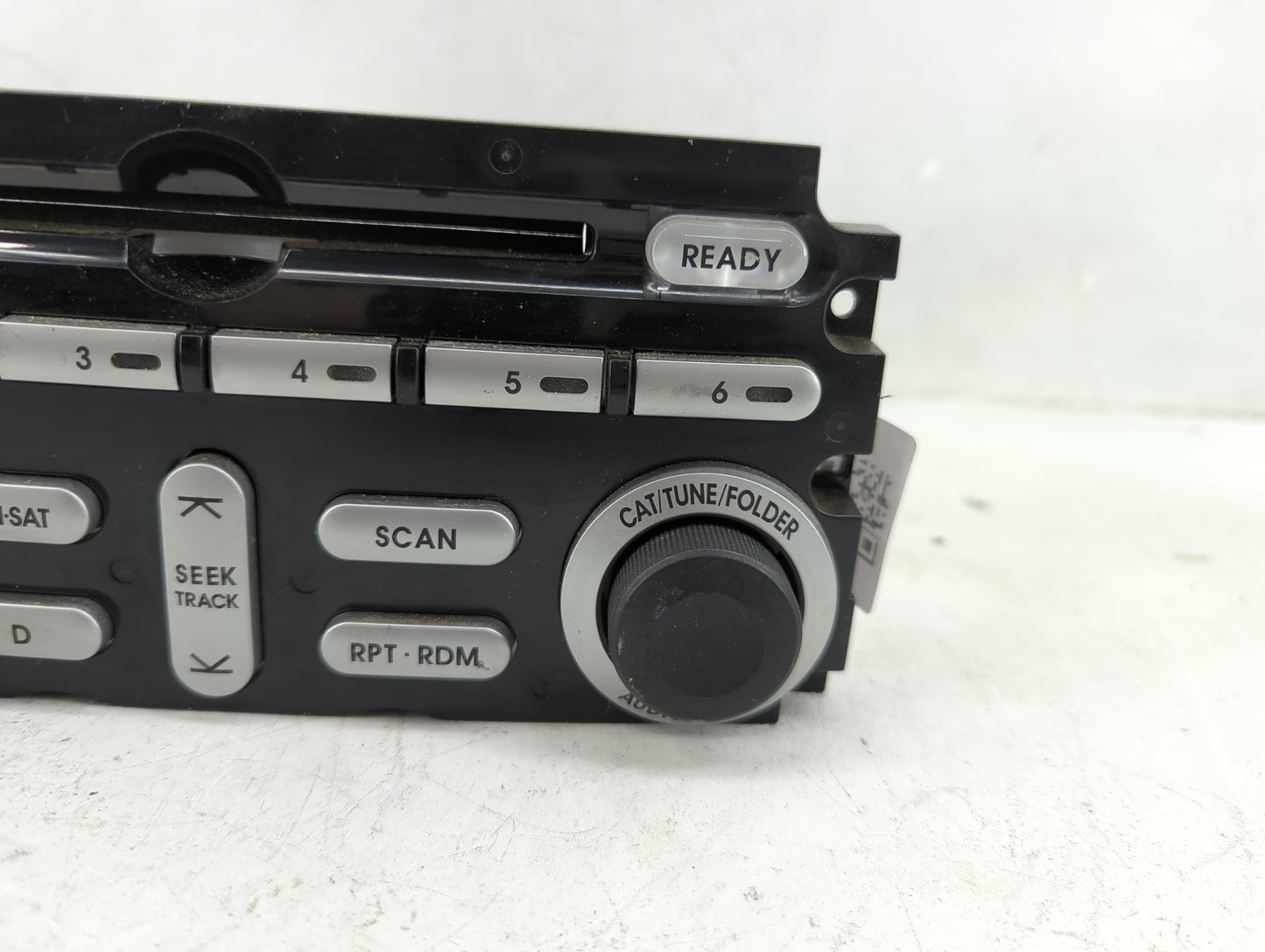 2007-2011 Mitsubishi Endeavor Radio Control Panel - Oemusedautoparts1.com