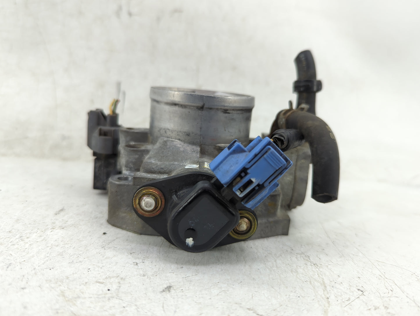 2004-2012 Mitsubishi Galant Throttle Body P/N:079800-4250 Fits Fits 2004 2005 2006 2007 2008 2009 2010 2011 2012 OEM Used Au