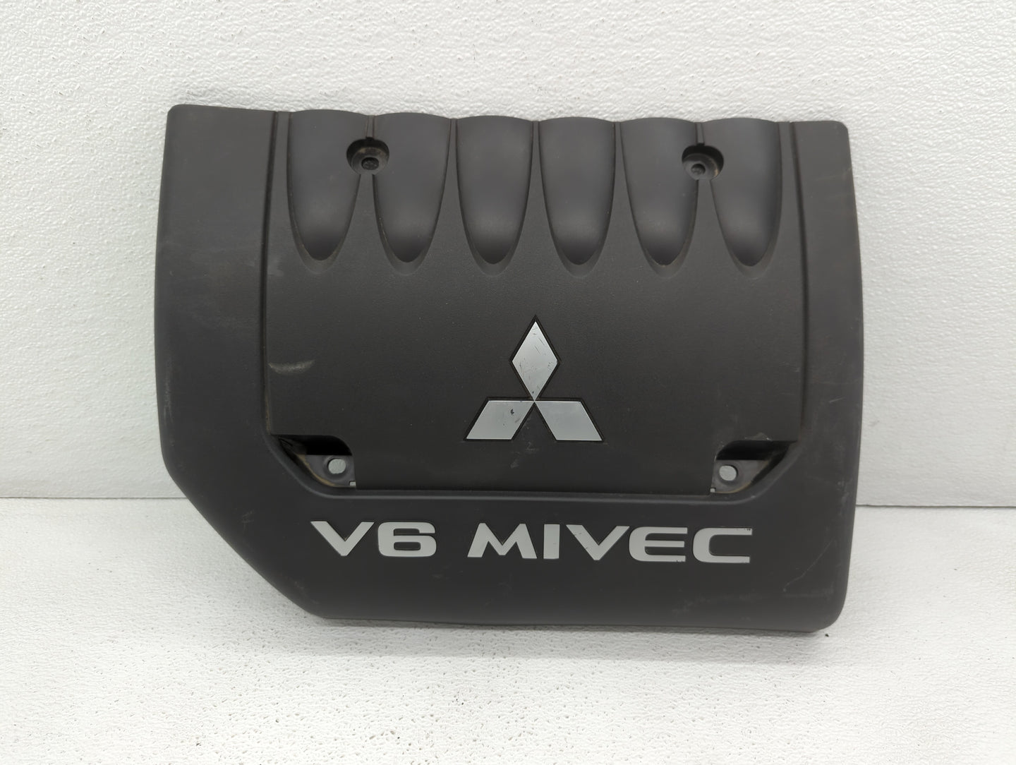 2008 Mitsubishi Outlander Engine Cover - Oemusedautoparts1.com