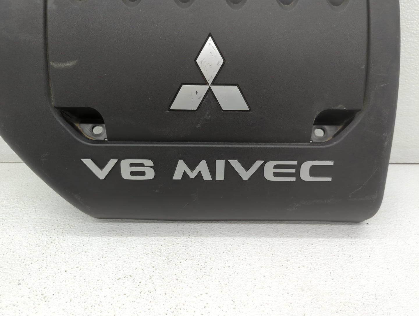 2008 Mitsubishi Outlander Engine Cover - Oemusedautoparts1.com