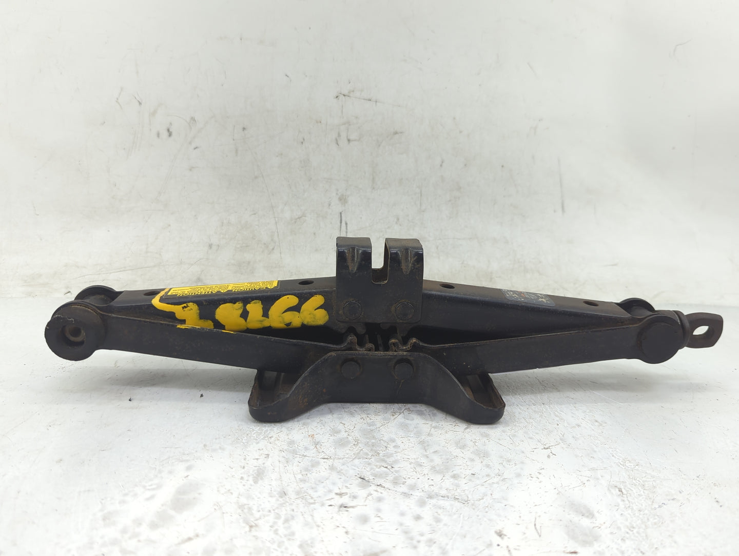 2008 Nissan 350z Spare Scissor Car Jack - Oemusedautoparts1.com