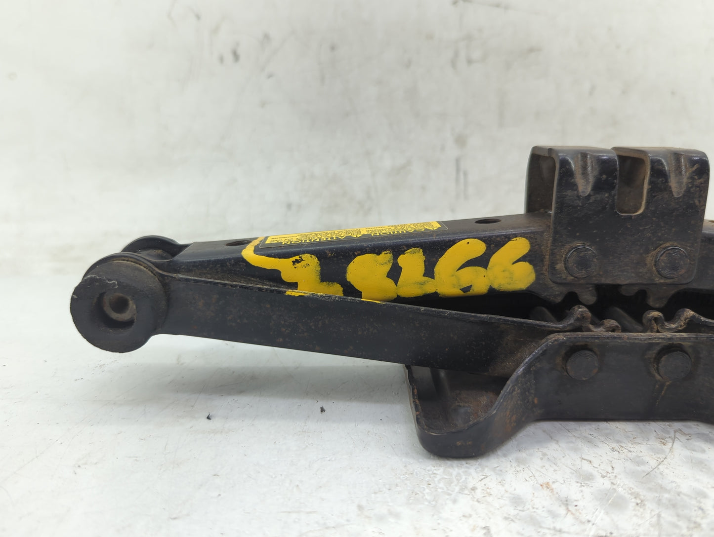 2008 Nissan 350z Spare Scissor Car Jack - Oemusedautoparts1.com
