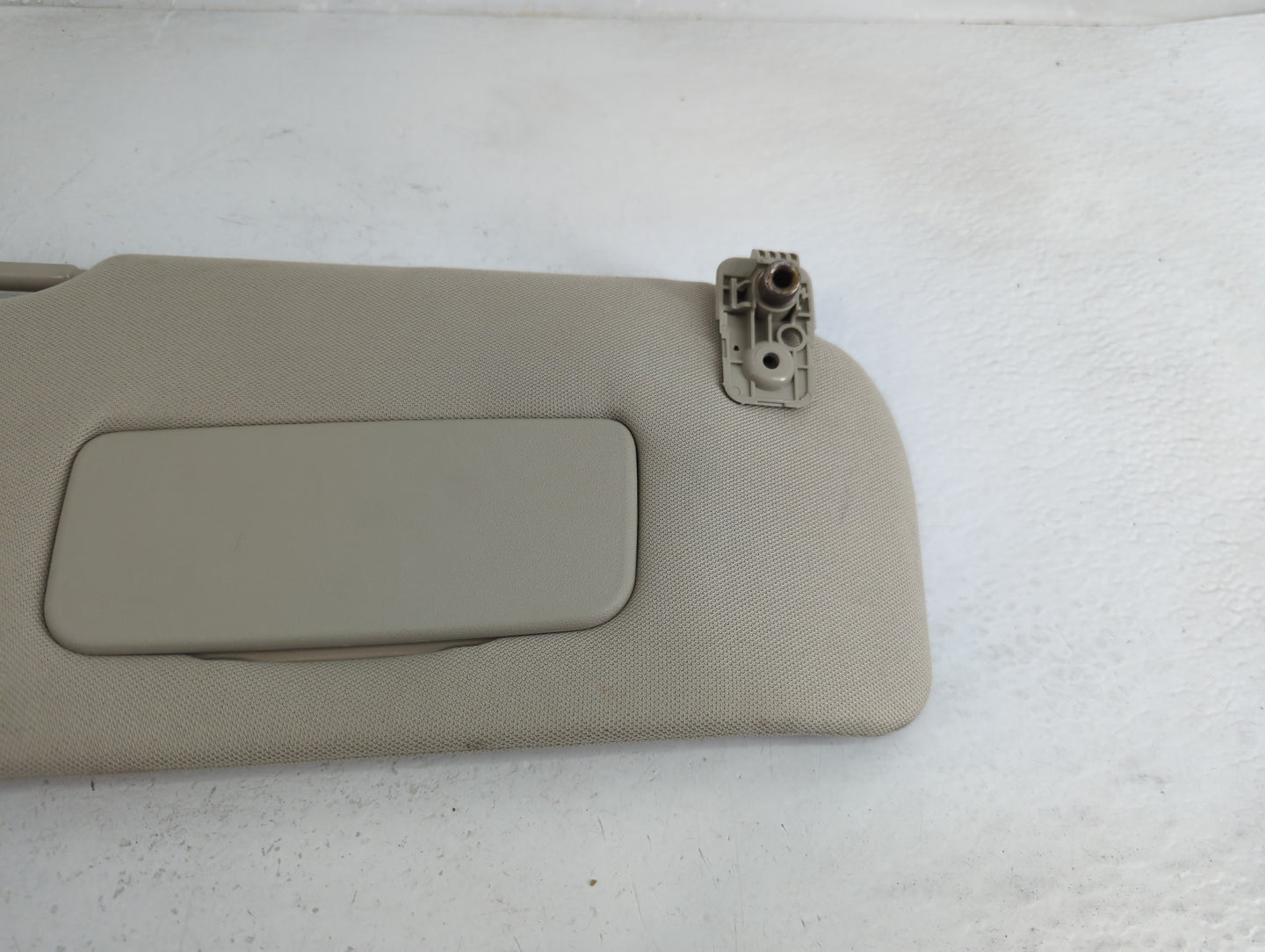 2007-2008 Nissan Altima Sun Visor Shade Replacement Passenger Right Mirror Fits Fits 2007 2008 OEM Used Auto Parts - Oemused
